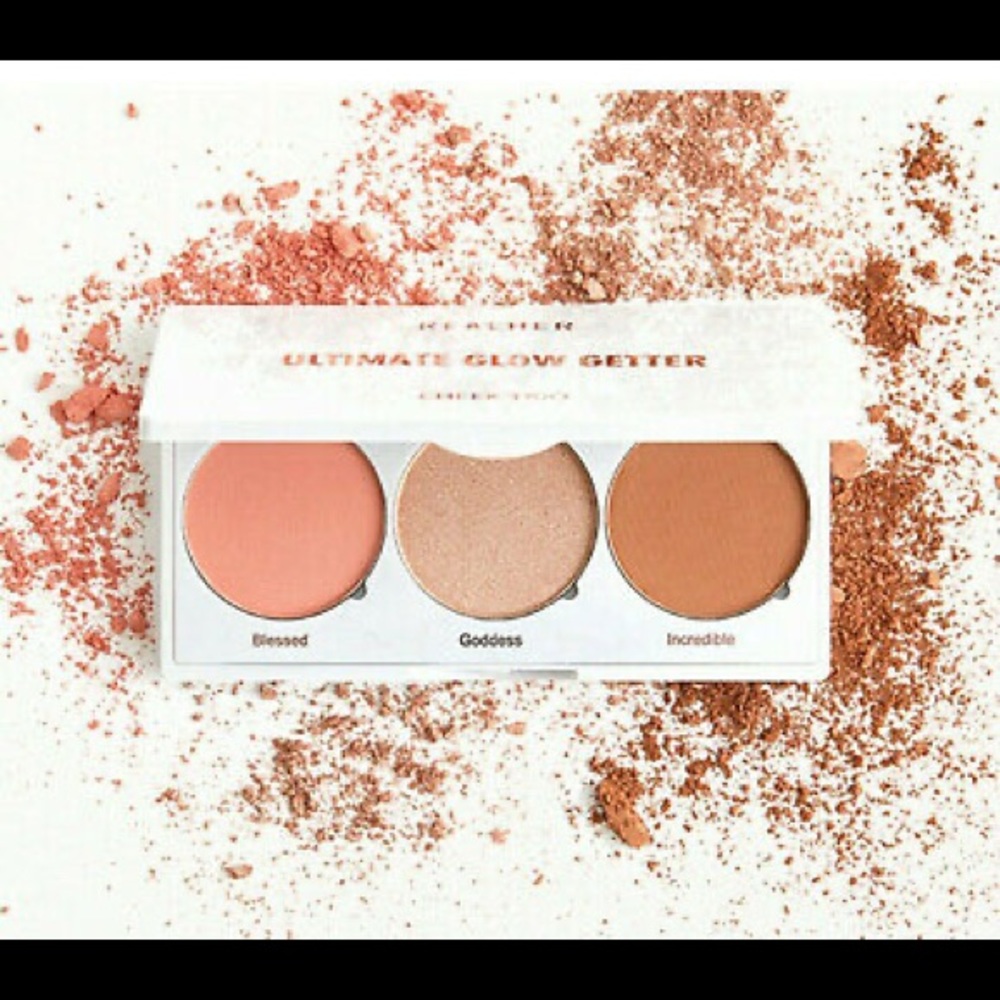 ULTIMATE GLOW GETTER" CHEEK TRIO